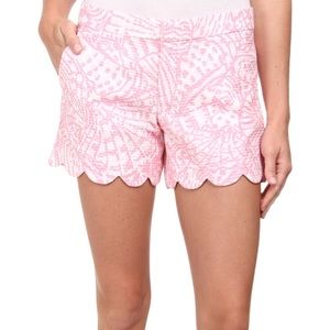 Lilly Pulitzer Buttercup Short Pink & White Scalloped Short Size 8